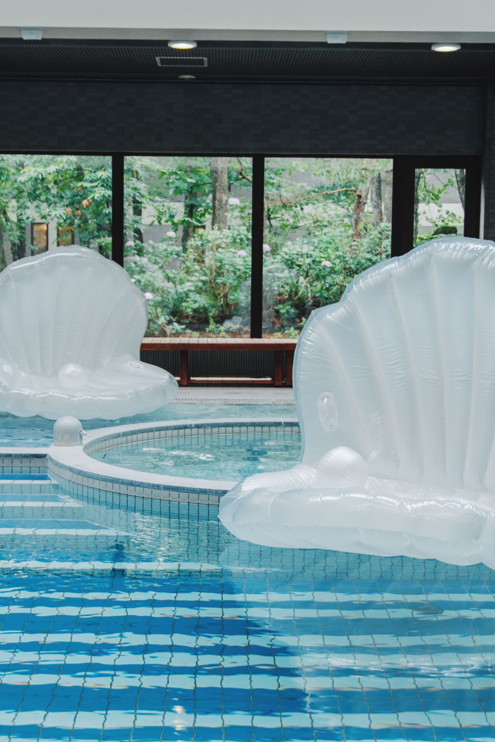 All-inclusive forest resort THE KEY HIGHLAND NASU aperitif and wine